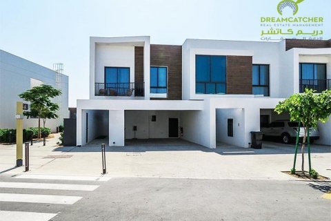 Vilë në Mina Al Arab, Ras Al Khaimah, Emiratet e Bashkuara Arabe 3 dhoma gjumi, 269.4 m2. № 409300