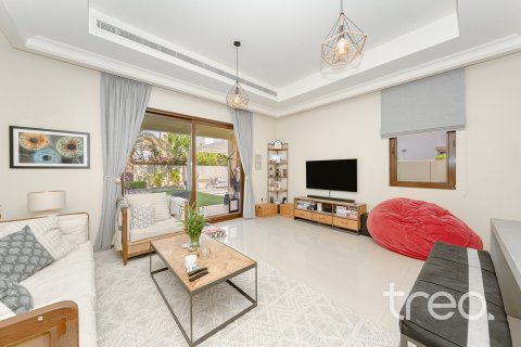 Vila u Arabian Ranches 2, Dubai, UAE 4 spavaćih soba, 400.32 m2 Br. 753632 - fotografija 8