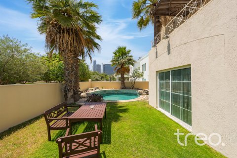 Vilë në Meadows, Dubai, Emiratet e Bashkuara Arabe 4 dhoma gjumi, 352.2 m2. № 753631 - Foto 19