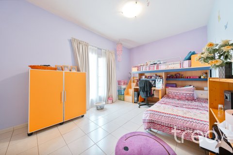 Vilë në Meadows, Dubai, Emiratet e Bashkuara Arabe 4 dhoma gjumi, 352.2 m2. № 753631 - Foto 16