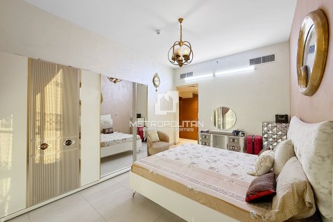 Apartment in Al Kifaf, Dubai, UAE 2 bedrooms, 150 sq.m. № 664652 - photo 10
