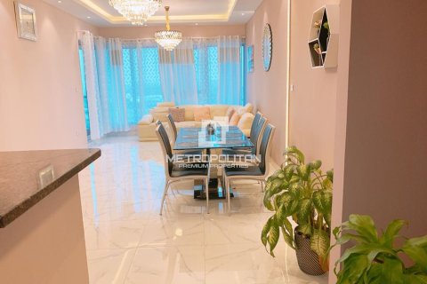 Квартира в Dubai Land, Дубай, ОАЭ 2 спальни, 120м2 № 708834