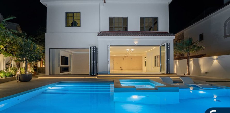 Villa i Jumeirah Golf Estates, Dubai, Emiratene 5 soverom, 795 kvm nr. 685251
