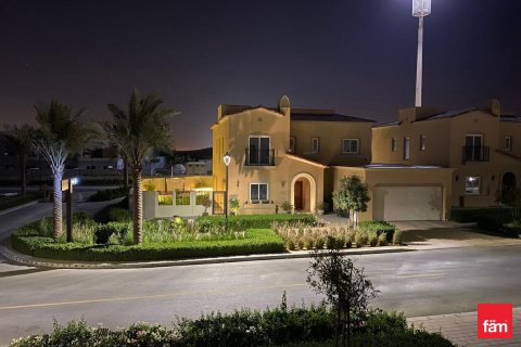 Vila u gradu Dubai, UAE 5 spavaće sobe, 514 m2 Br. 718192