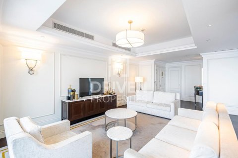 Huoneisto Downtown Dubai (Downtown Burj Dubai), Arabiemiraatit 4 makuuhuonetta, 263.84 m2 № 765429 - kuva 3