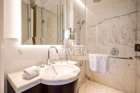 Huoneisto Downtown Dubai (Downtown Burj Dubai), Arabiemiraatit 4 makuuhuonetta, 263.84 m2 № 765429 - kuva 22