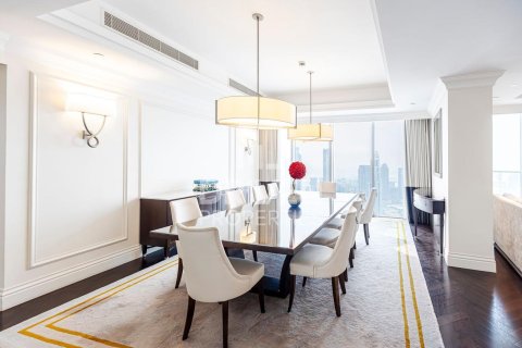 Huoneisto Downtown Dubai (Downtown Burj Dubai), Arabiemiraatit 4 makuuhuonetta, 263.84 m2 № 765429 - kuva 18