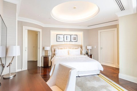 Huoneisto Downtown Dubai (Downtown Burj Dubai), Arabiemiraatit 4 makuuhuonetta, 263.84 m2 № 765429 - kuva 5