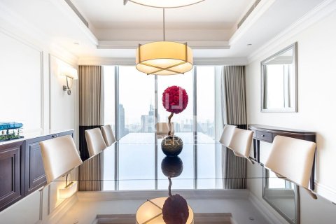 Huoneisto Downtown Dubai (Downtown Burj Dubai), Arabiemiraatit 4 makuuhuonetta, 263.84 m2 № 765429 - kuva 19