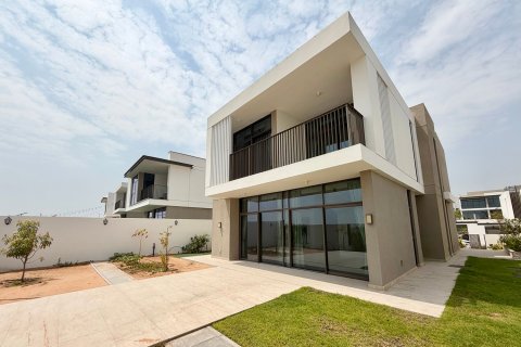 Huvila Al Furjan, Dubai, Arabiemiraatit 4 makuuhuonetta, 519.74 m2 № 749526