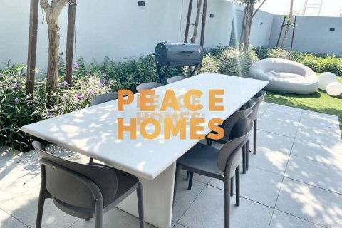 Villa til salg i Tilal City, Sharjah, UAE 6 soveværelser, 858 kvm № 396092 - foto 13