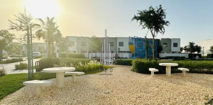 Casa urbana em Yas Island, Abu Dhabi, EAU 3 quartos, 184.8 m2 № 521180