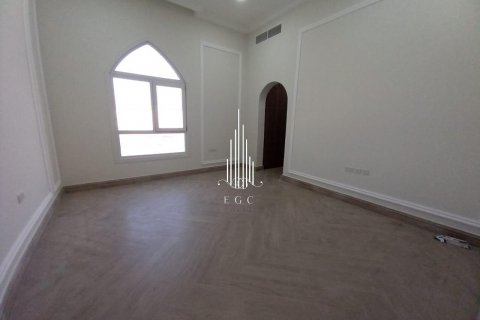 فيلا للإيجار في Al Shawamekh، أبو ظبي، الإمارات العربية المتحدة 6 غرفة نوم ، 706.1 متر مربع ، رقم 521177 - صورة 7