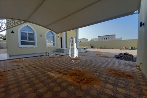 فيلا للإيجار في Al Shawamekh، أبو ظبي، الإمارات العربية المتحدة 6 غرفة نوم ، 706.1 متر مربع ، رقم 521177 - صورة 19
