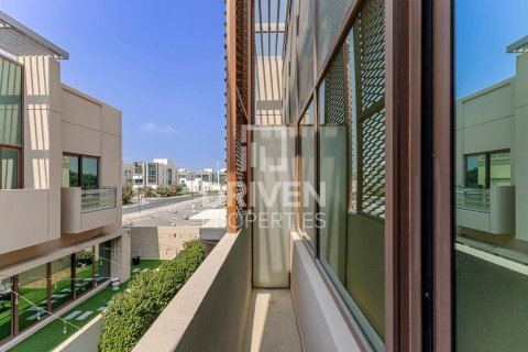 Shtëpi në qytet në Meydan, Dubai, Emiratet e Bashkuara Arabe 4 dhoma gjumi, 218.04 m2. № 754225