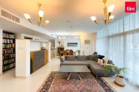 Lägenhet till försäljning i Dubai Marina, Dubai, UAE 3 sovrum, 219.6 kvm Nr. 699751 - fotografi 14