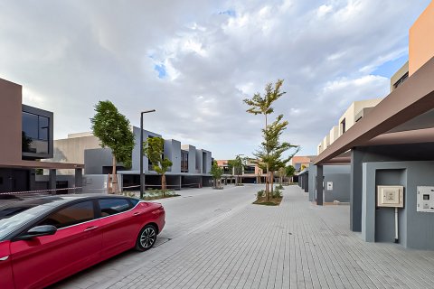 Villetta a schiera in vendita a Tilal City, Sharjah, EAU 2 camere da letto, 182.28 mq. № 749382 - foto 17