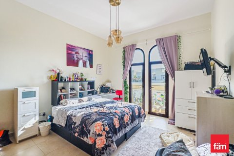 Villetta a schiera in vendita a Dubai, EAU 4 camere da letto, 380.7 mq. № 726770 - foto 21
