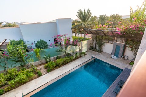 Willa na sprzedaż w Saadiyat Island, Abu Dhabi, ZEA 7 sypialnie, 982 mkw., nr 716264 - zdjęcie 2