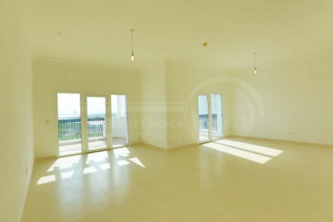 Huoneisto Yas Island, Abu Dhabi, Arabiemiraatit 2 makuuhuonetta, 120.4 m2 № 406904 - kuva 4