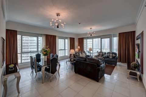 דירה ב Dubai Marina, Dubai, איחוד האמירויות 2 חדרי שינה, 177.07 מ
