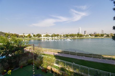 Villa à Meadows, Dubai, EAU: 4 chambres, 381 m2 № 625811