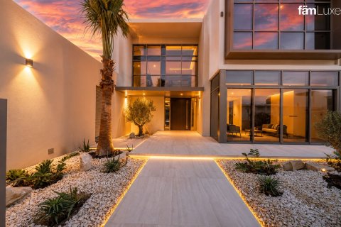 Villa in vendita a Dubai Hills Estate, Dubai, EAU 5 camere da letto, 660 mq. № 660554 - foto 17
