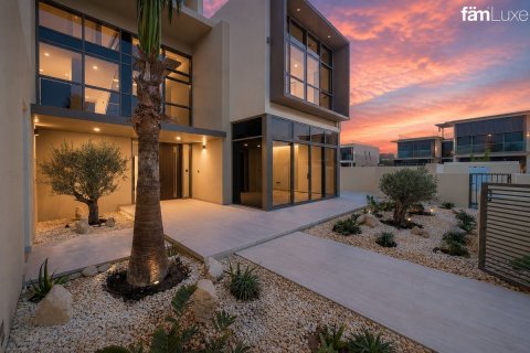 Villa in vendita a Dubai Hills Estate, Dubai, EAU 5 camere da letto, 660 mq. № 660554 - foto 24