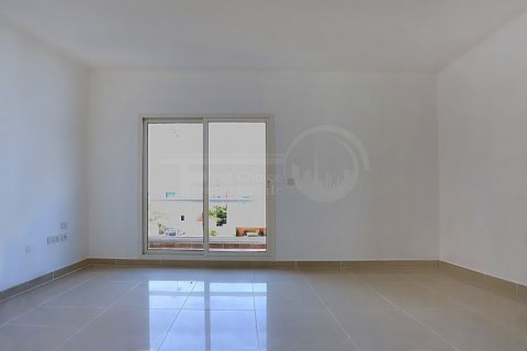 Villa en alquiler en Al Reef, Abu Dhabi, EAU 3 dormitorios, 225.2 m2 № 410373 - foto 12