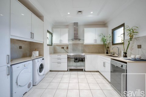 Villa zur Miete in Palm Jumeirah, Dubai, VAE 3 Schlafzimmer, 423.27 m2 Nr. 747540 - Foto 9