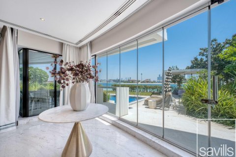 Üürile anda villa asukohaga Palm Jumeirah, Dubai, AÜE: 5 magamistoaga, 1213.5 m² Nr 747539 - pilt 9