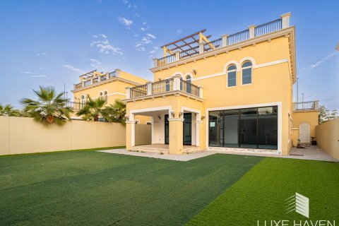 Villa i Jumeirah Park, Dubai, UAE 4 soveværelser, 385.92 kvm № 421242