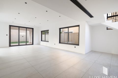 Huvila Jumeirah Park, Dubai, Arabiemiraatit 4 makuuhuonetta, 385.92 m2 № 421242 - kuva 21