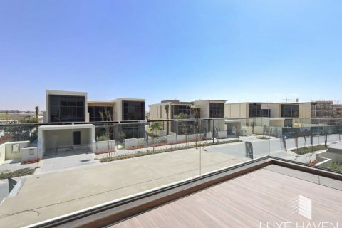 Villa til salg i Dubai Hills Estate, Dubai, UAE 6 soveværelser, 1055.38 kvm № 421244 - foto 8
