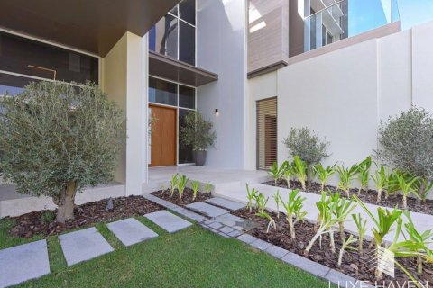 Villa til salg i Dubai Hills Estate, Dubai, UAE 6 soveværelser, 1055.38 kvm № 421244 - foto 2