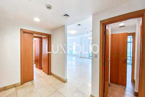 Apartmen di Dubai Marina, UAE 3 bilik tidur, 245 meter persegi № 627415 - foto 12