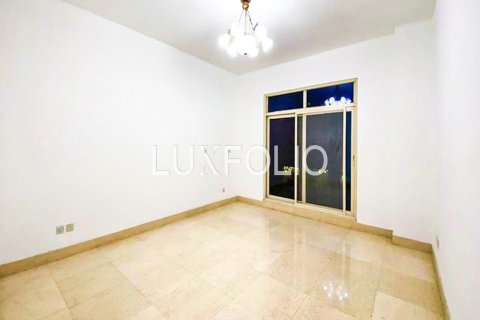 Apartmen di Dubai Marina, UAE 3 bilik tidur, 245 meter persegi № 627415 - foto 17