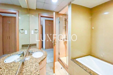 Apartmen di Dubai Marina, UAE 3 bilik tidur, 245 meter persegi № 627415 - foto 16