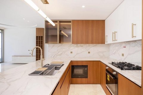Apartment in Dubai, UAE 3 bedrooms, 187.88 sq.m. № 611533 - photo 14