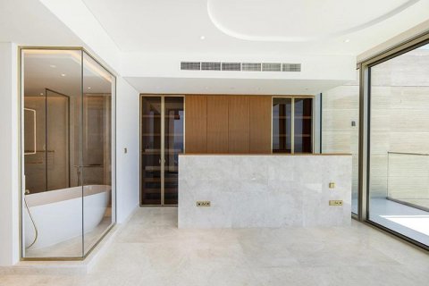 Apartment in Dubai, UAE 3 bedrooms, 187.88 sq.m. № 611533 - photo 13