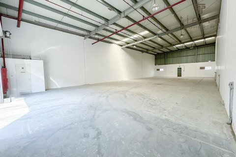Коммерциялық жылжымайтын мүлік Al Quoz, Дубай, БАӘ-да 329.8 м² № 569345 - фото 4