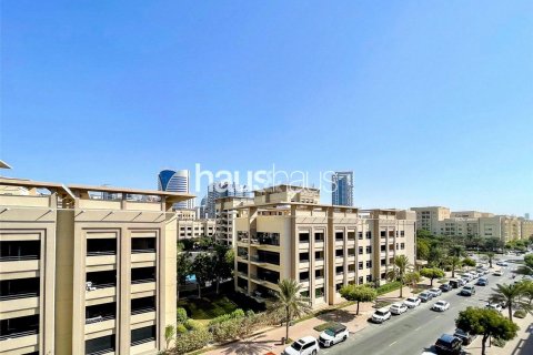 Apartment in The Views, Dubai, UAE 1 bedroom, 75 sq.m. № 626713