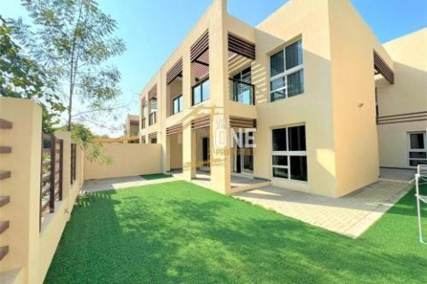 Villa in Mina Al Arab, Ras Al Khaimah, UAE 2 bedrooms, 169.5 sq.m. № 430832 - photo 5