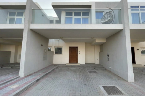 Kuća u nizu u Dubai, UAE 3 spavaćih soba, 112 m2 Br. 754325 - fotografija 2