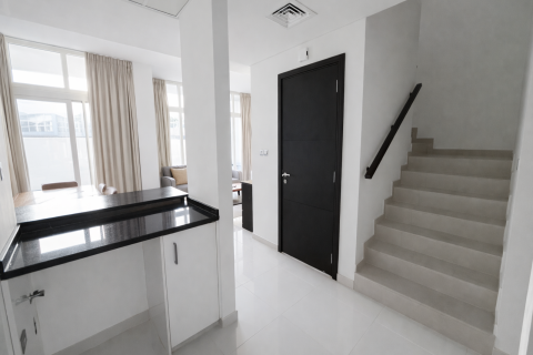 Kuća u nizu u Dubai, UAE 3 spavaćih soba, 112 m2 Br. 754325 - fotografija 18