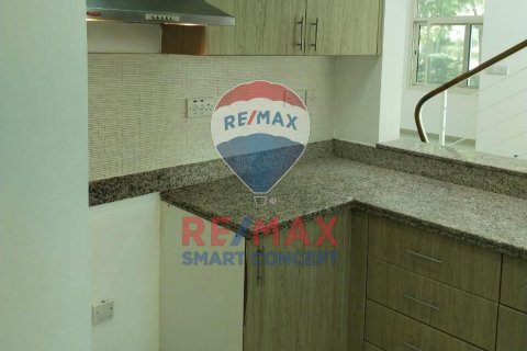 Townhouse sa Al Ghadeer, Abu Dhabi, UAE 2 silid-tulugan, 110.4 sq.m. № 532220 - larawan 6