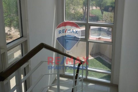 Townhouse sa Al Ghadeer, Abu Dhabi, UAE 2 silid-tulugan, 110.4 sq.m. № 532220 - larawan 12