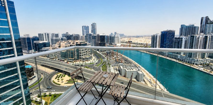 דירה ב Business Bay, Dubai, איחוד האמירויות 1 חדר שינה, 89.8 מ"ר מספר 721916