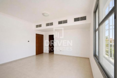 Shtëpi në qytet në Falcon City of Wonders, Dubai, Emiratet e Bashkuara Arabe 4 dhoma gjumi, 324.05 m2. № 762664 - Foto 13