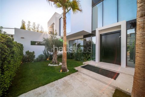 Vila u gradu Al Barari, Dubai, UAE 4 spavaće sobe, 839 m2 Br. 625239 - Slika 17